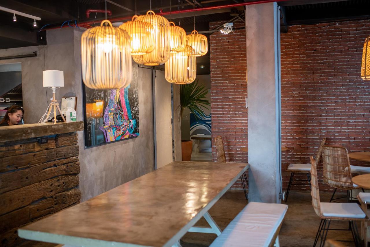 Abraham Manila - Located In Central Makati (Adults Only) Makati City Екстериор снимка