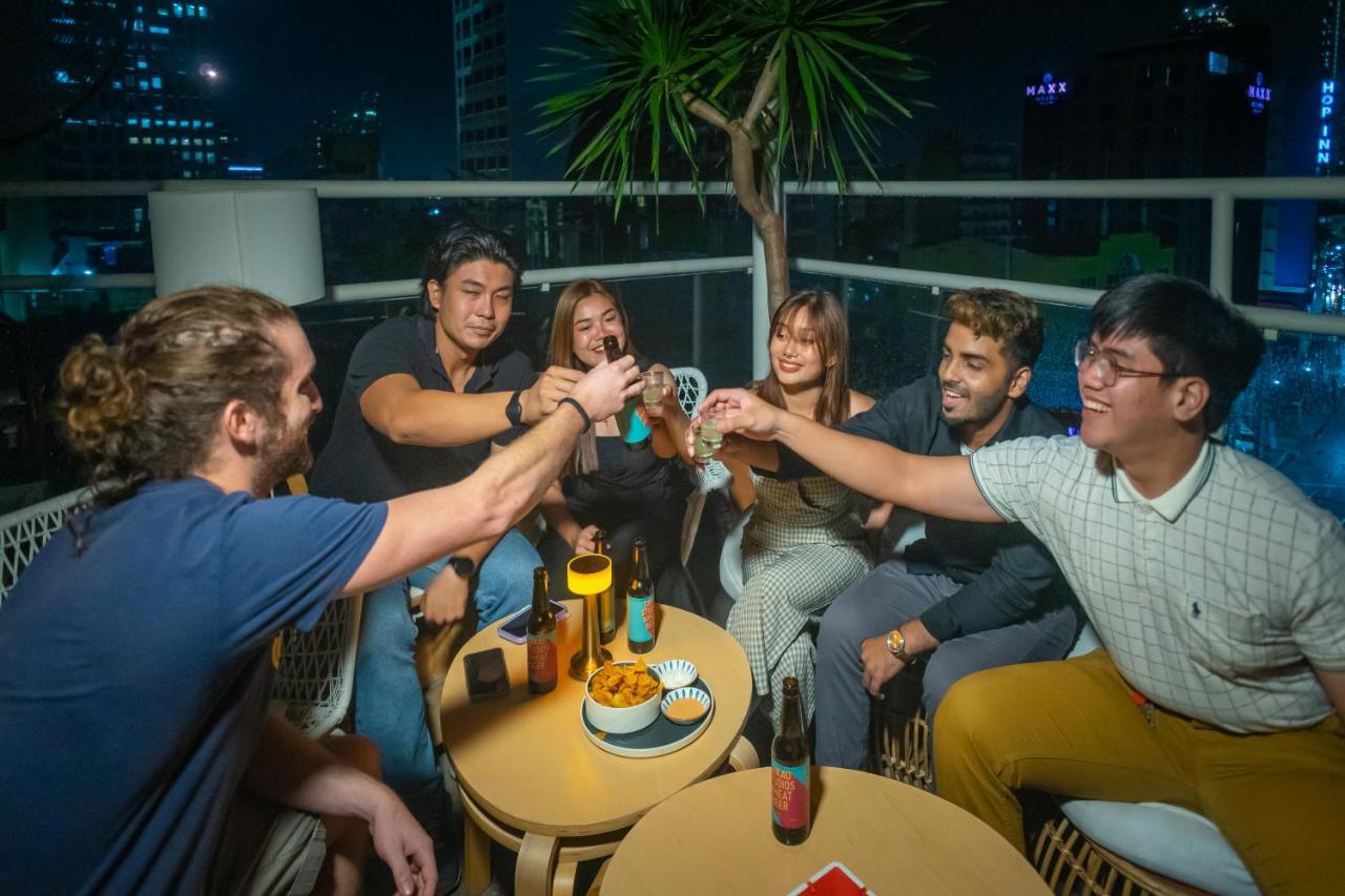 Abraham Manila - Located In Central Makati (Adults Only) Makati City Екстериор снимка