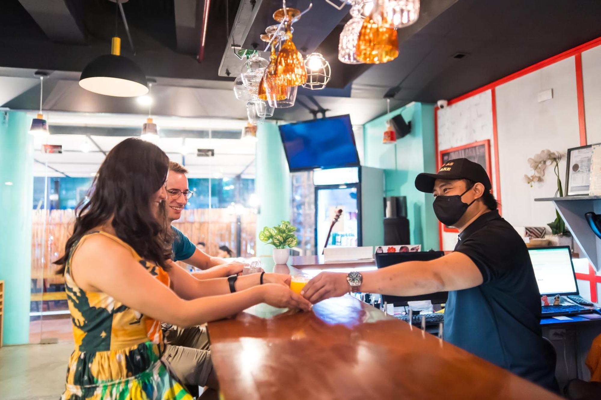 Abraham Manila - Located In Central Makati (Adults Only) Makati City Екстериор снимка
