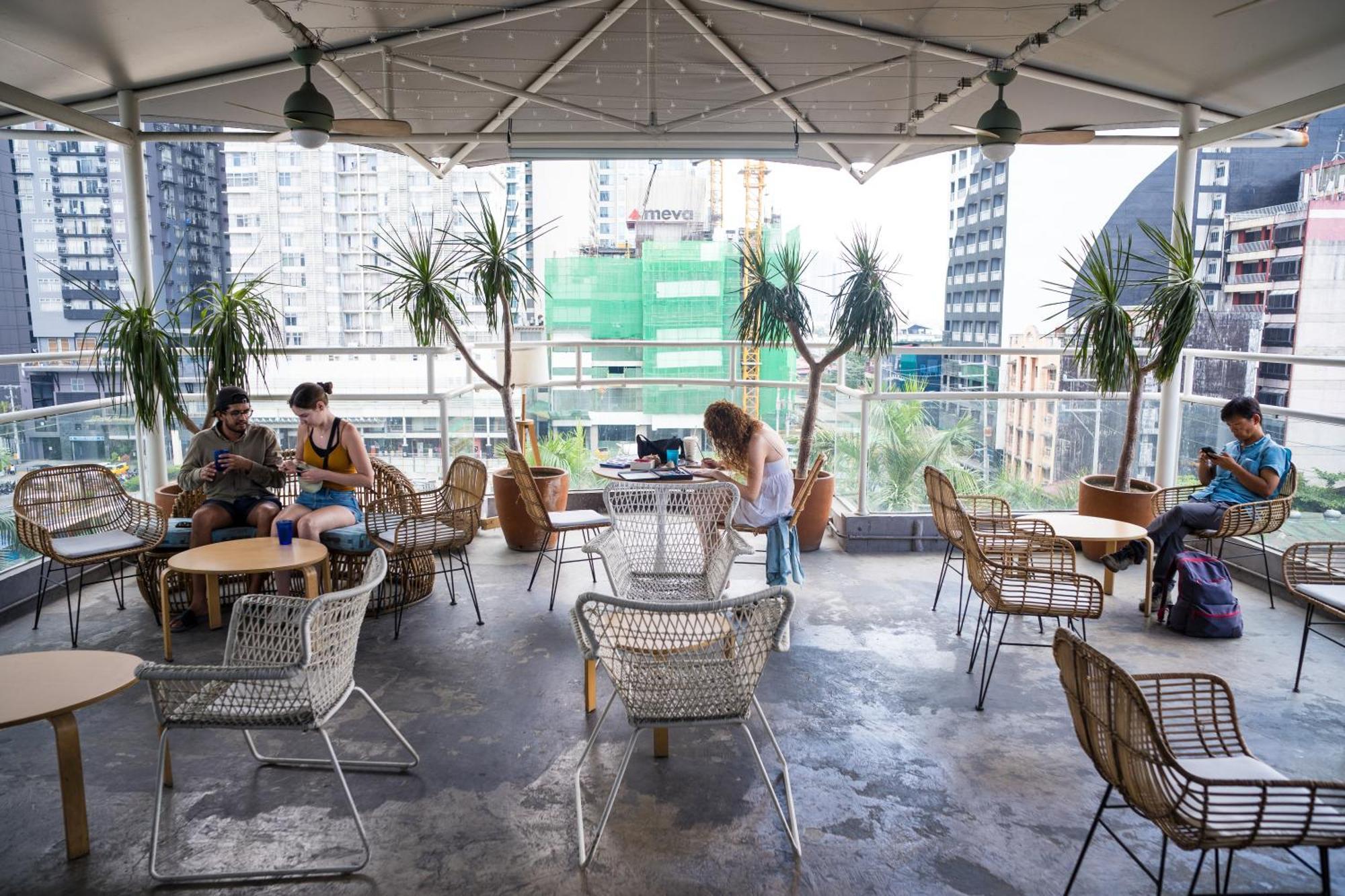 Abraham Manila - Located In Central Makati (Adults Only) Makati City Екстериор снимка